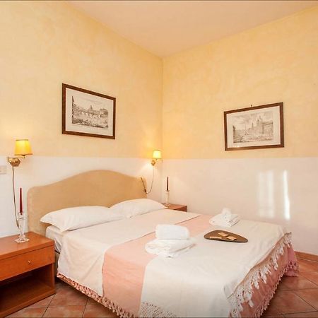 Residenza Camilla Hotel Roma Exterior foto