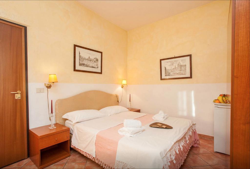 Residenza Camilla Hotel Roma Exterior foto