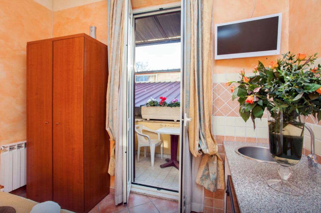 Residenza Camilla Hotel Roma Exterior foto